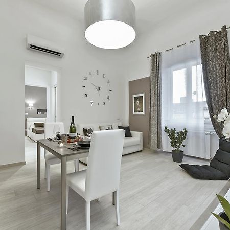 Accademia Apartment Florenz Zimmer foto