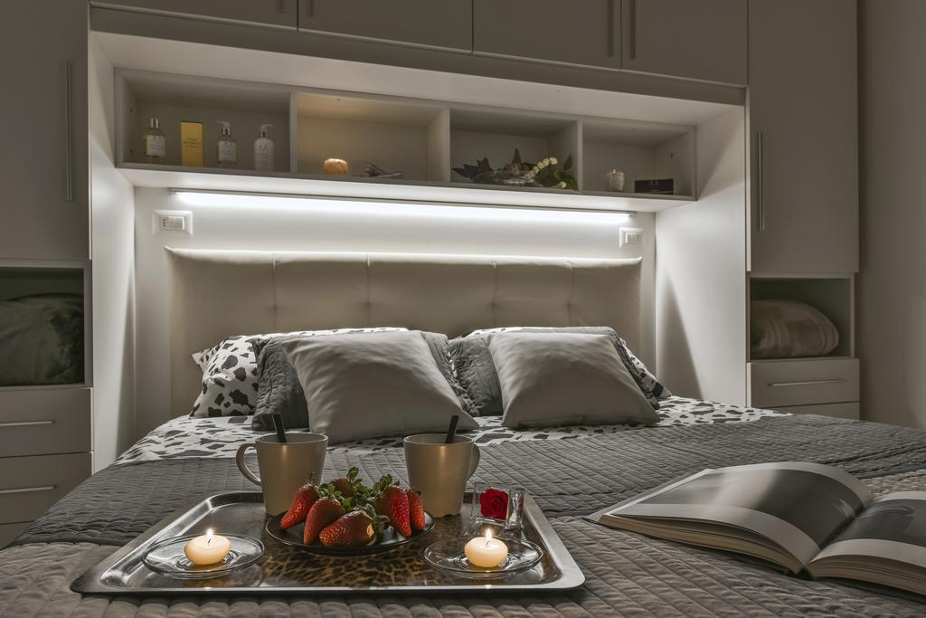 Accademia Apartment Florenz Zimmer foto